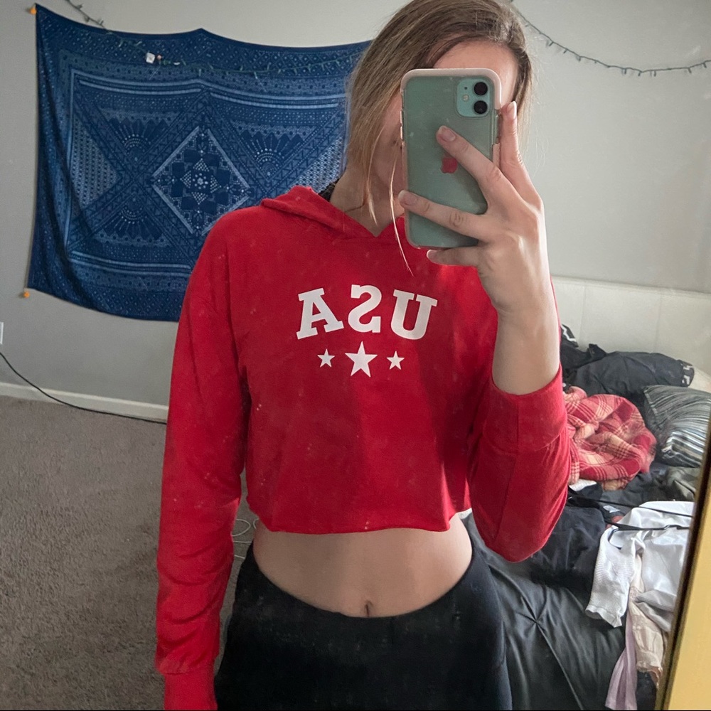 Long sleeve cropped usa sweatshirt